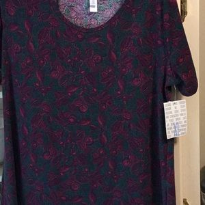 LulaRoe classic Tee Xl